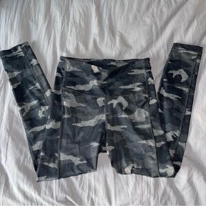 Athleta Ultimate Stash Pocket Camo Tights